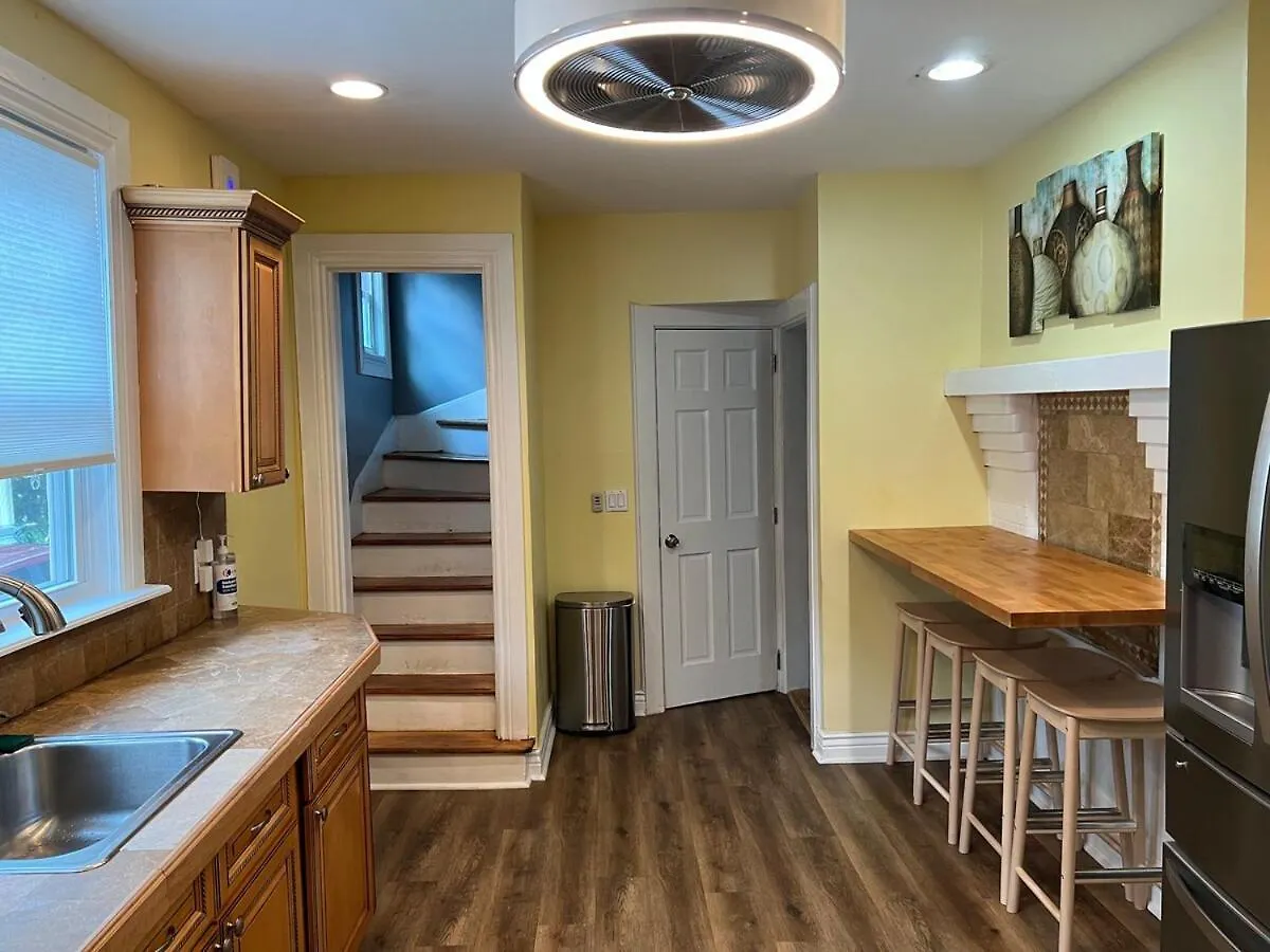 The Grand Parkway Is A Unique Getaway With Charm! Villa East Orange
